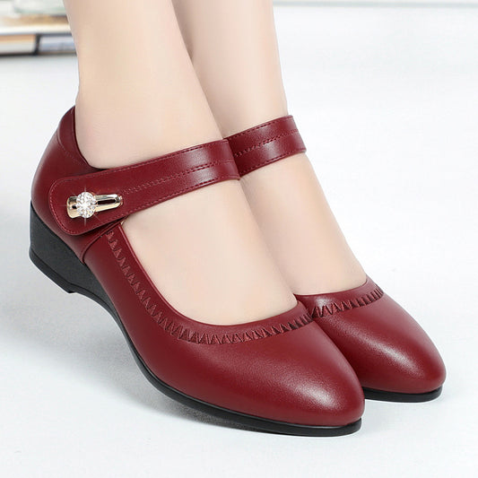 🔥📣【45%OFF】🔥【35-41】 Miękkie skórzane buty na obcasie z miękką podeszwą, antypoślizgowe skórzane buty dla mamy